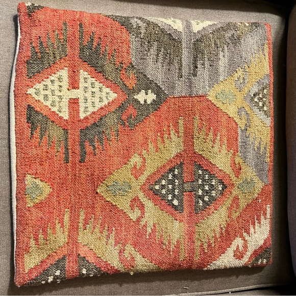 GRANDIN ROAD Killim Wool Beril
Pillow 18" X 18" Diamond Pattern boho western - Picture 3 of 4